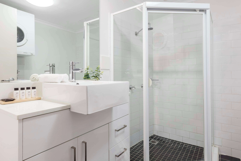 Bathroom 21