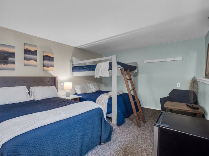 Bedroom 12