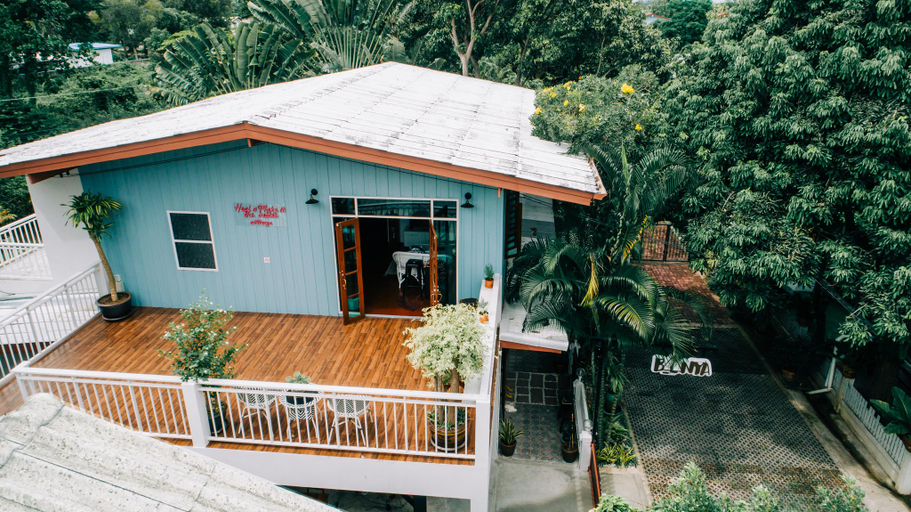 Exterior 5