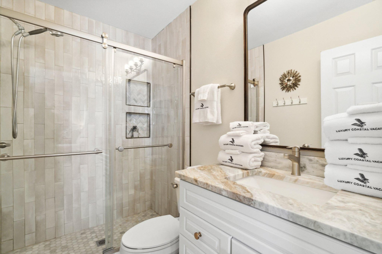 Bathroom 3, Grand Caribbean East 417, Escambia