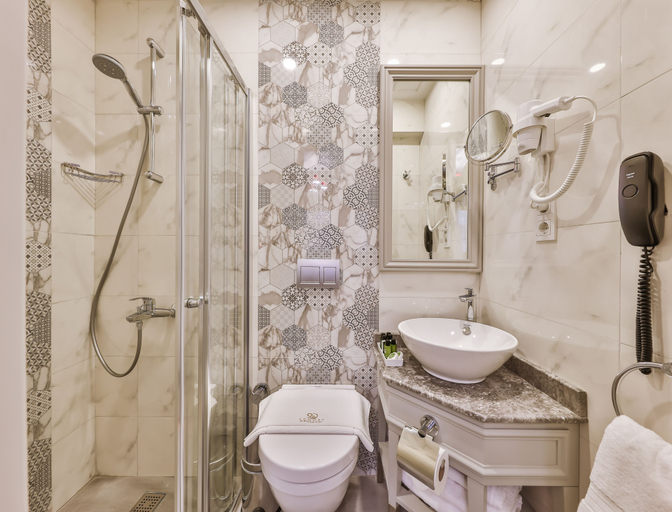 Bathroom 5, 9 Doors Hotel, Fatih