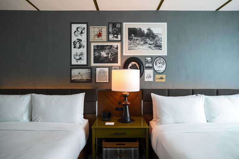 Bedroom 2, Renaissance Minneapolis Bloomington Hotel, Hennepin