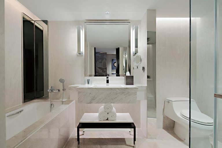 Bathroom 28