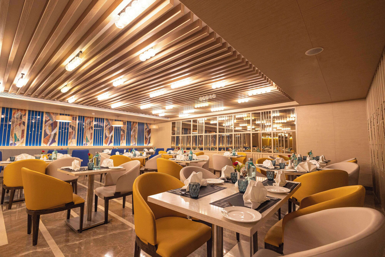 Food & Drinks 4, Golden Tulip Bhopal, Bhopal