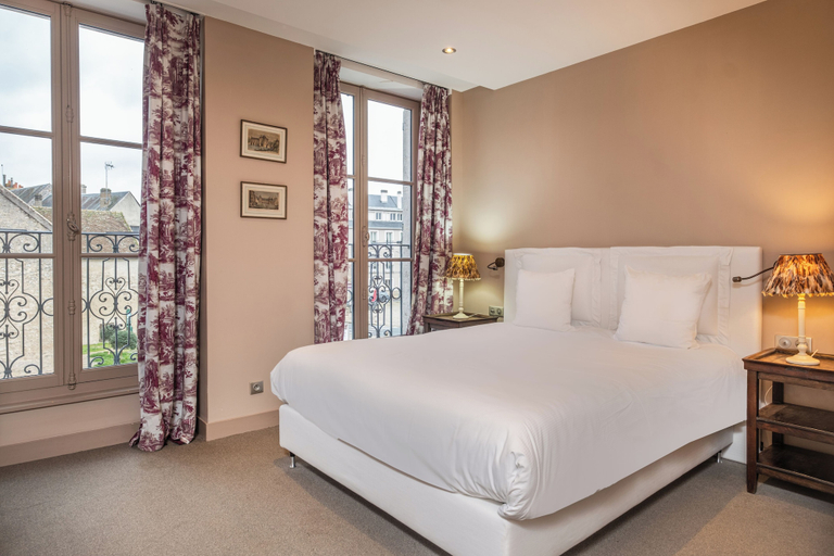 Bedroom 4, Hostellerie de l'Écu de Bretagne, Loiret