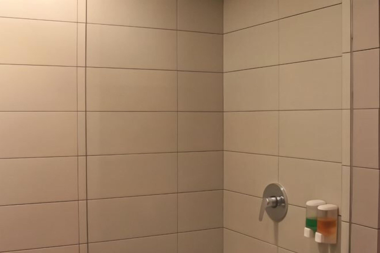 Bathroom 14