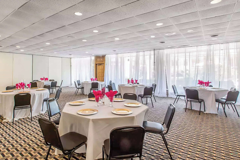 Food & Drinks 5, Ramada by Wyndham Santee I-95, Orangeburg