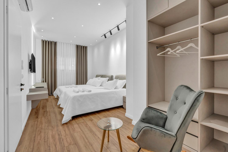 Others 5, Apartment AD Berat, Beratit