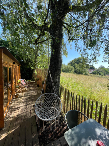 Others 3, Cabane bien belge avec cinema et jacuzzi, Brabant Wallon