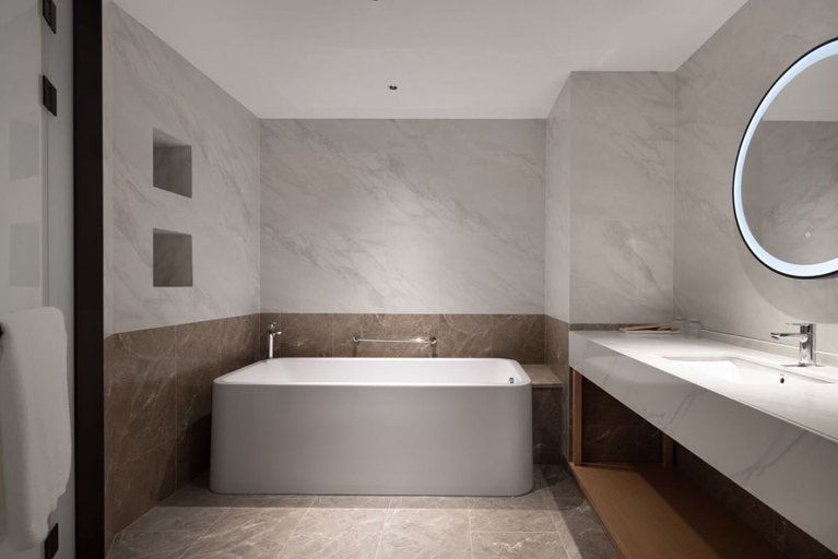 Bathroom 4, Hilton Garden Inn Jingdezhen Taoyuan Valley, Jingdezhen