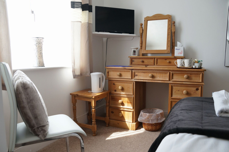 Bedroom 2, Eyre Court Hotel, Devon