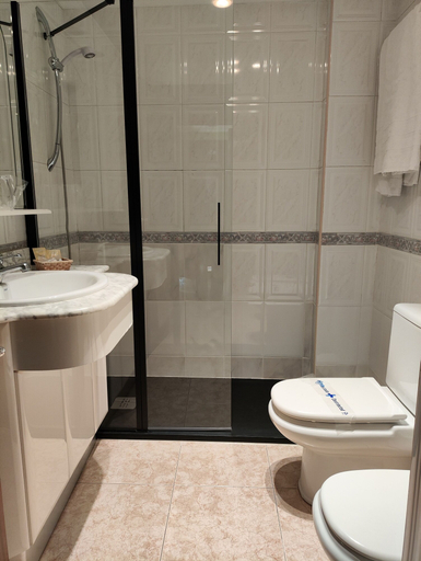 Bathroom 4, Hostal Ciudad de Nájera, La Rioja
