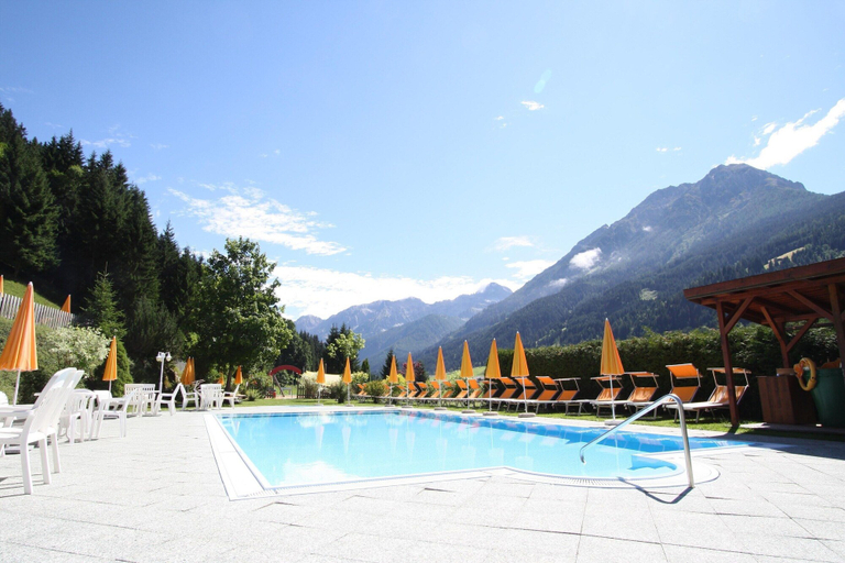 Pool 4, Appealing Apartment in Kleinarl With Ski-storage, Sankt Johann im Pongau