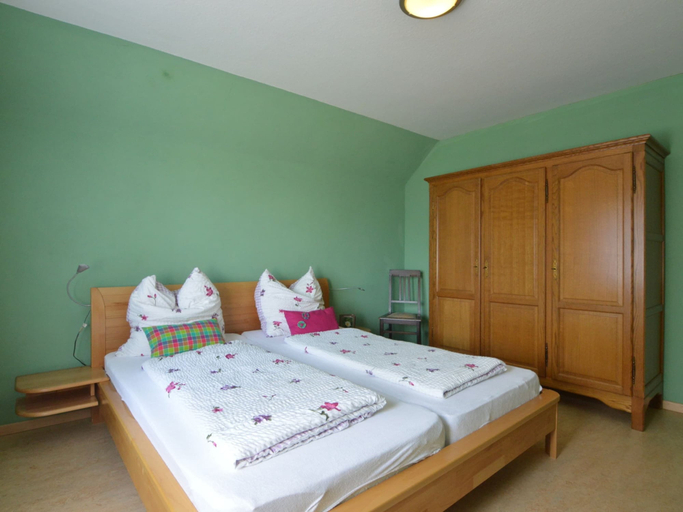 Bedroom 2, Apartment in Liege With Sauna & Hot Tub, Liège