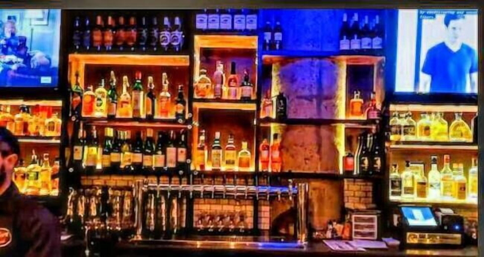 Food & Drinks 5, Sosuite at Independence Lofts - Callowhill, Philadelphia