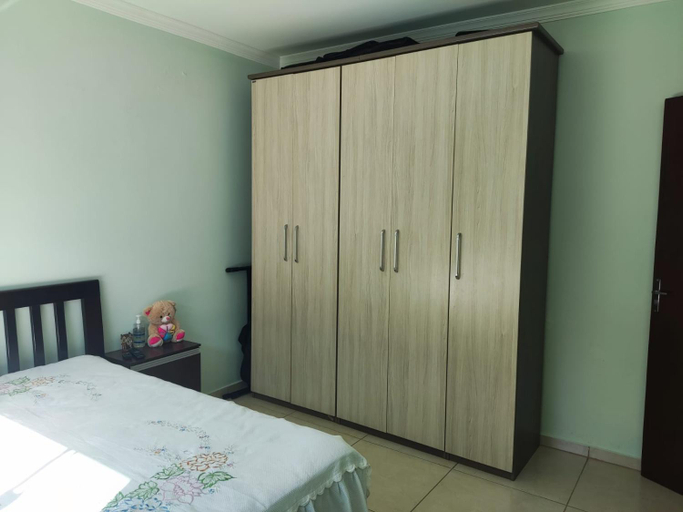 Bedroom 2, Shalom - Conforto e Tranquilidade, Londrina