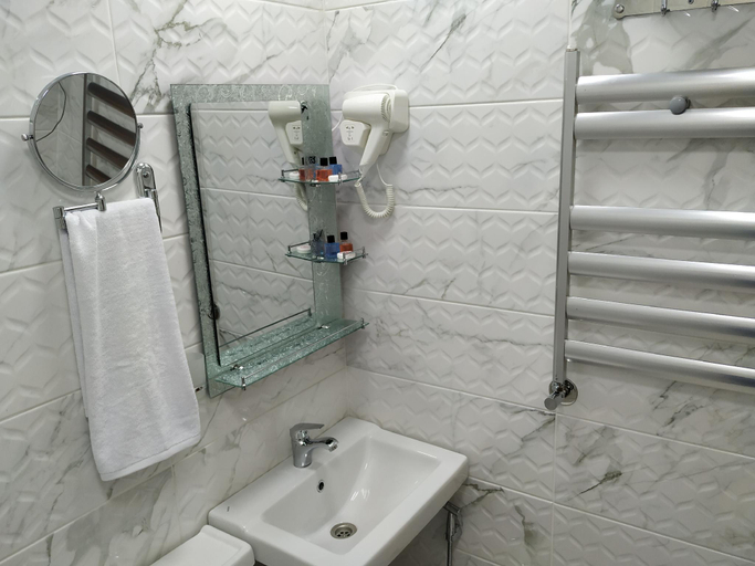 Bathroom 5, Sands of Time Apart Hotel, Baku