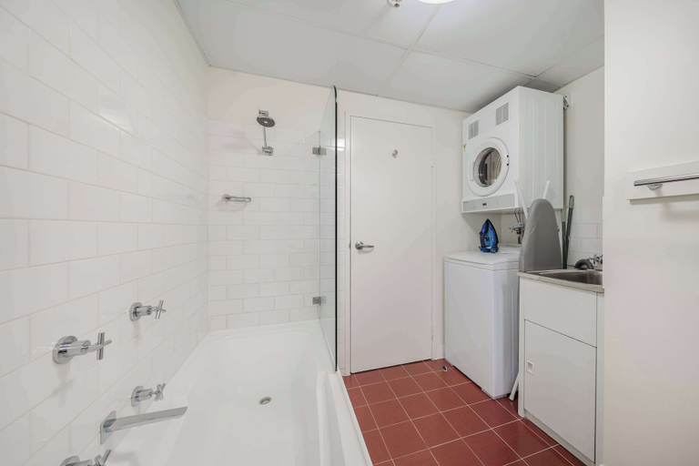 Bathroom 26