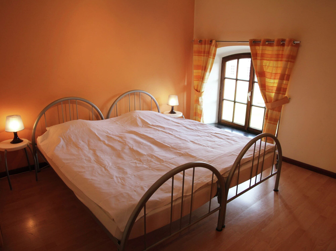 Bedroom 4, Elegant Castle Stay, Havelange, Namur