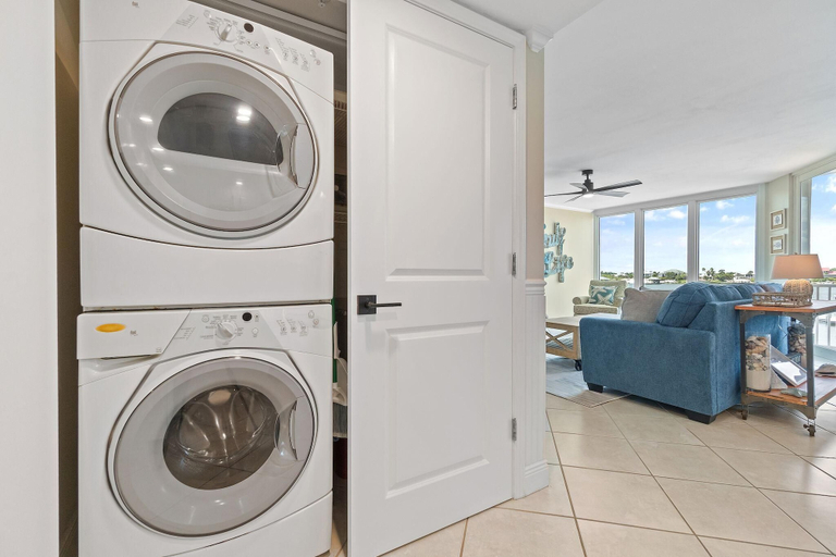Bathroom 3, Seaspray Riverside 313, Escambia