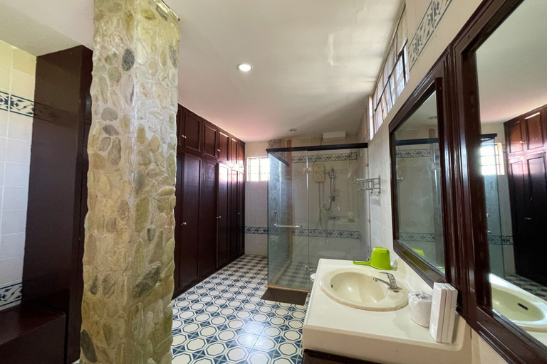 Bathroom 5, Punta de Fabian powered by Cocotel, Baras