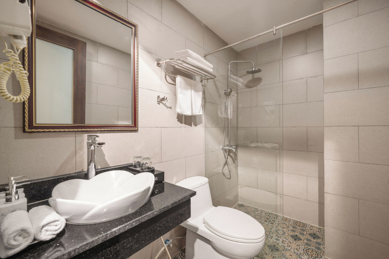 Bathroom 3, Platinum Orchid Hotel Danang, Da Nang