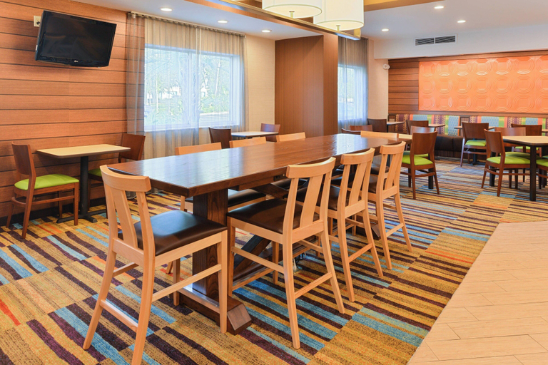 Food & Drinks 5, Fairfield Inn by Marriott Jacksonville Orange Park, Clay