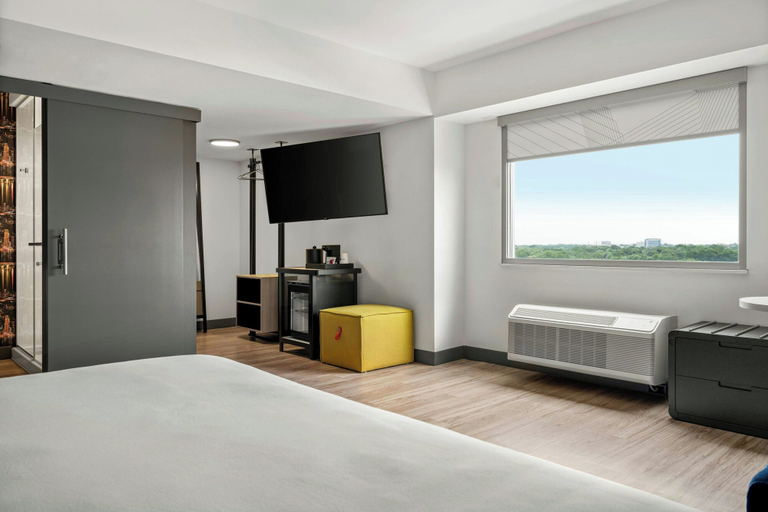 Bedroom 3, Aloft by Marriott Chicago Schaumburg, Cook