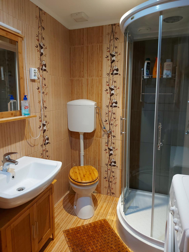 Bathroom 2, Cozy apartments downtown Budapest, Budapesti