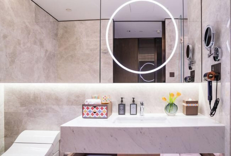 Bathroom 23