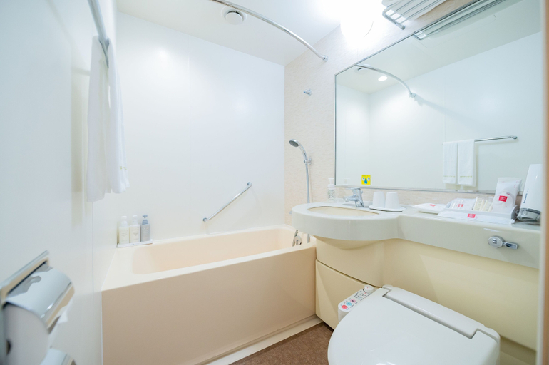 Bathroom 4, Matsuyama Tokyu REI Hotel, Matsuyama