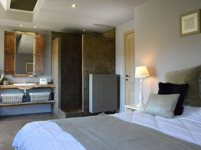 Bedroom 4, Forest Cottage, Jehonville, Luxembourg