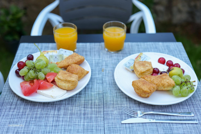 Food & Drinks 4, Comfort Rooms Pogradec, Pogradecit