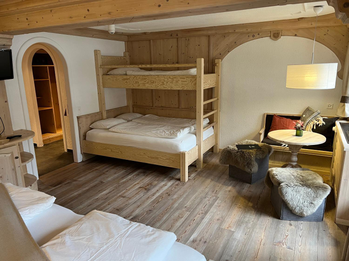 Bedroom 14
