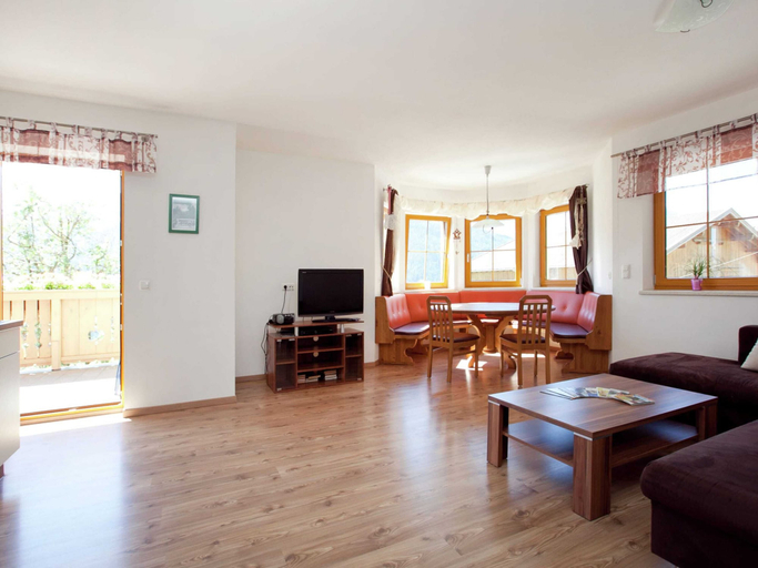 Living room 4, Stunning Apartment Near Forest in Mittersill, Zell am See