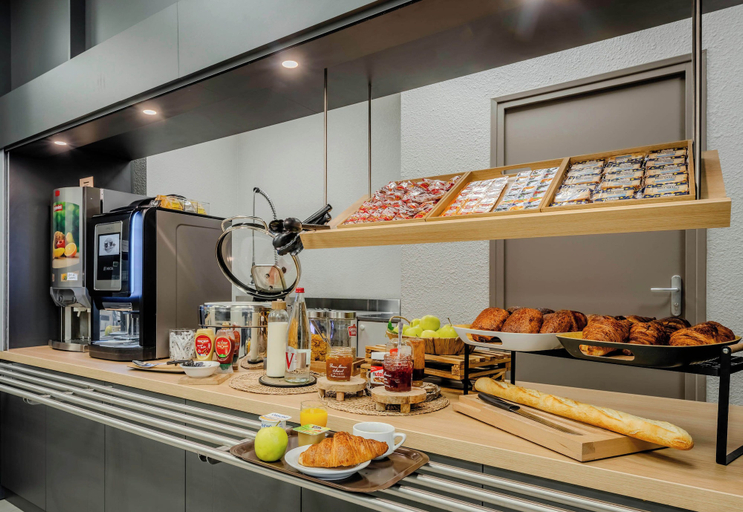 Food & Drinks 5, B&B HOTEL Cambrai, Nord