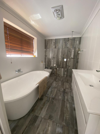 Bedroom 5, Perrington Estate, Bogan