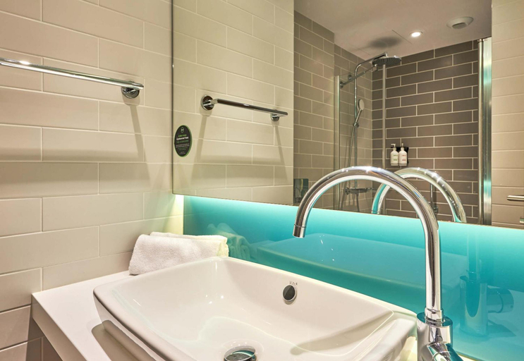 Bathroom 4, B&B HOTEL Deauville-Touques, Calvados
