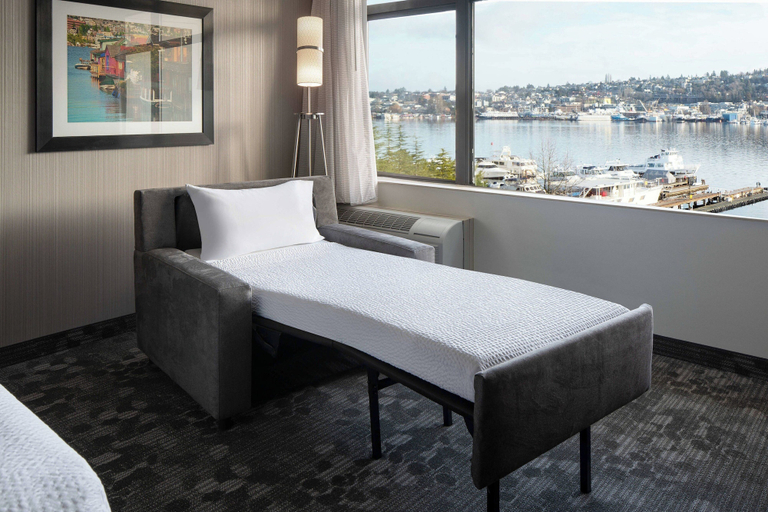 Bedroom 4, Courtyard by Marriott Seattle Downtown Lake Union, Seattle