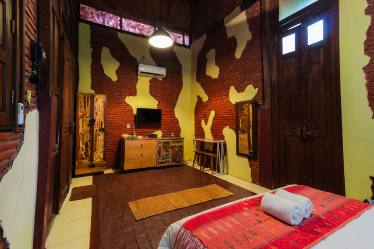 Bedroom 13