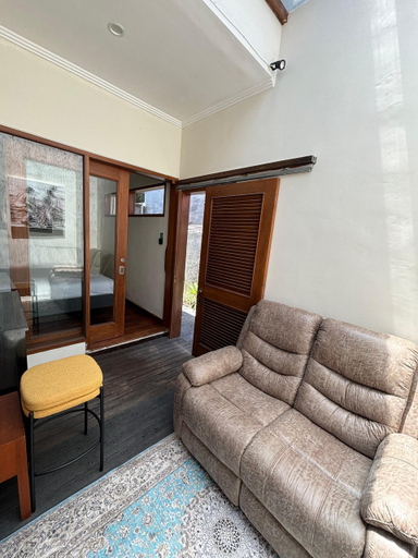 Others 3, Sutji Living, Denpasar