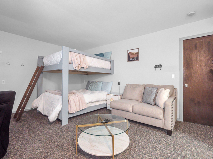 Bedroom 9