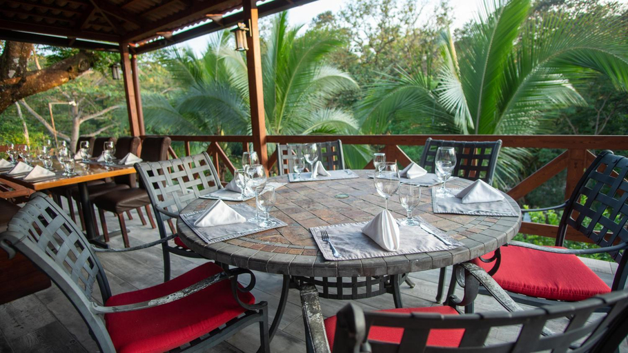 Food & Drinks 5, Hotel Poza Blanca Lodge, Orotina