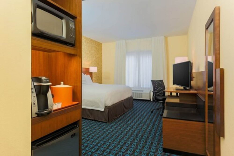 Bedroom 4, Fairfield Inn & Suites by Marriott Alexandria, Rapides