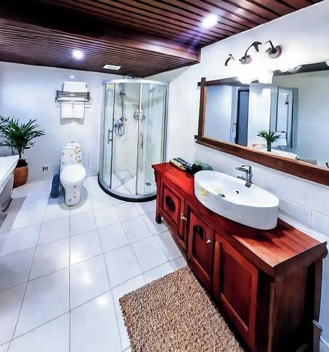 Bathroom 4, yuanxiangwenyuan, Lijiang