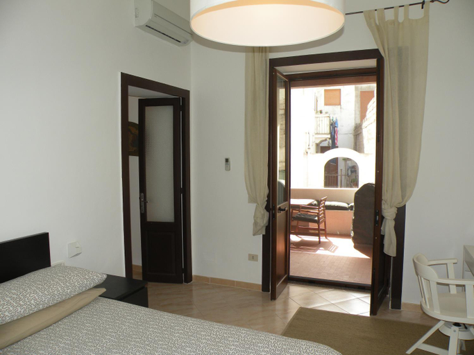 Others 2, Appartamenti Holiday Housing Canneto Lipari, Messina