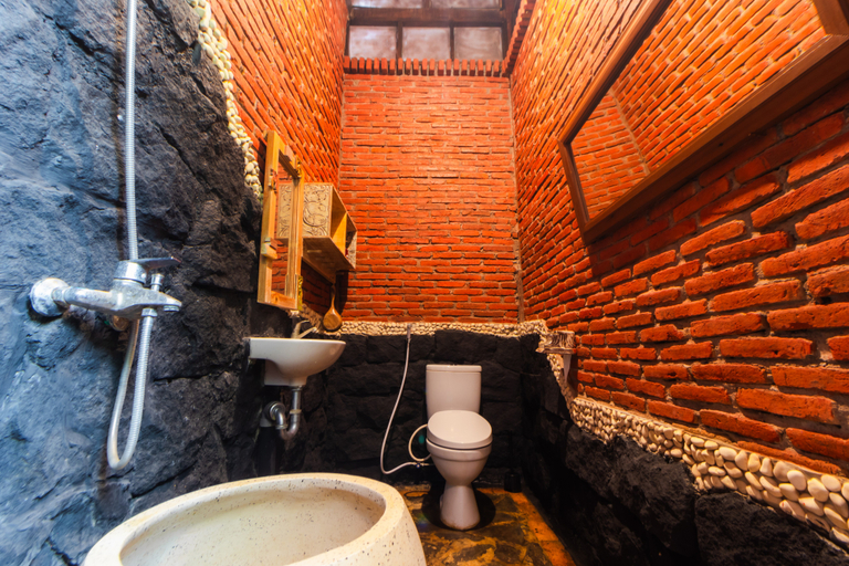 Bathroom 7