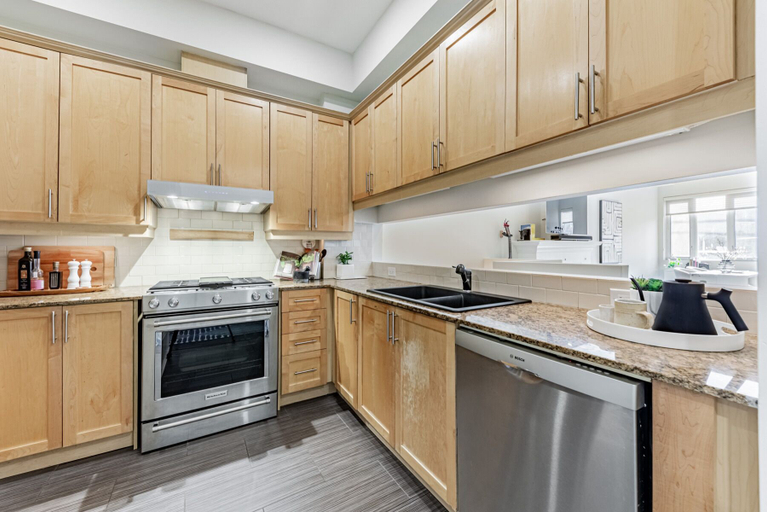 Others 5, Rivetstays - Designer Walk Suites, Toronto