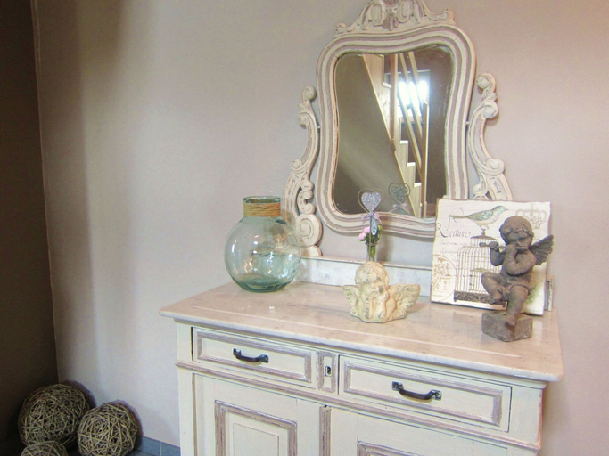 Interior detail 2, Cosy Holiday Home in Vodelee With Private Garden, Namur