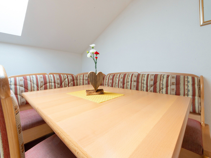 Dining, Cosy Apartment in Ladis With Balcony and View, Landeck
